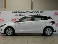 Gebraucht Hyundai i20 Select 101 PS (74 kW) 2022 Weiß Kleinwagen