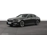 Gebraucht BMW 550e 489 PS (359 kW) 2025 Grau Limousine