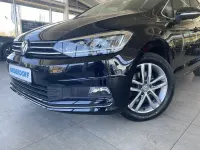 Gebraucht VW Touran Highline 150 PS (110 kW) 2020 Deep black perleffekt Van / Kleinbus