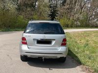 Gebraucht Mercedes ML320 224 PS (164 kW) 2006 Silber SUV