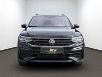 Gebraucht VW Tiguan Allspace R-line 200 PS (147 kW) 2024 Deep black perleffekt SUV