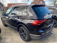 Gebraucht VW Tiguan Active 150 PS (110 kW) 2023 Schwarz SUV