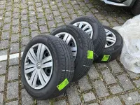 Gebraucht VW Touran Trendline 110 PS (80 kW) 2017 Silber Van / Kleinbus