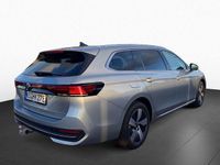 Gebraucht VW Passat Business 150 PS (110 kW) 2024 Oyster silver metallic Kombi