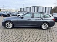 Gebraucht BMW 318 Advantage 156 PS (114 kW) 2021 Grau Kombi