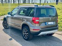 Gebraucht Skoda Yeti Adventure 150 PS (110 kW) 2015 Braun SUV