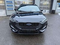 Gebraucht Ford Focus ST-Line 125 PS (91 kW) 2023 Agate black Kombi