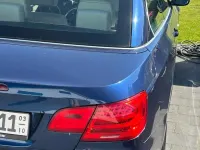 Gebraucht BMW 325 Cabriolet 214 PS (157 kW) 2011 Blau Cabrio