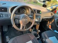 Second-hand VW Polo 75 CP (55 kW) 2010 Roșu Hatchback