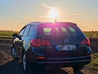 Gebraucht Opel Astra Design Edition 120 PS (88 kW) 2011 Schwarz Kombi