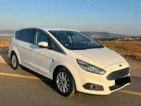 Gebraucht Ford S-MAX Titanium 179 PS (131 kW) 2017 Weiß Van / Kleinbus