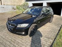 Gebraucht BMW 325 Exclusive 204 PS (150 kW) 2012 Schwarz Kombi