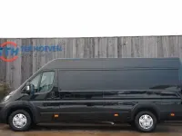 Gebraucht Peugeot Boxer 165 PS (121 kW) 2021 Schwarz Van
