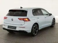 Neu VW Golf VIII R-line 204 PS (150 kW) 2026 Crytsal blue metallic Limousine