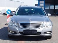 Gebraucht Mercedes E250 204 PS (150 kW) 2010 Silber Kombi