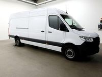 Gebraucht Mercedes Sprinter 170 PS (125 kW) 2025 Arktikweiss Van