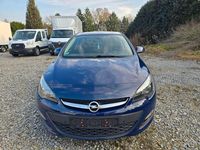 Gebraucht Opel Astra Edition 140 PS (102 kW) 2012 Blau Limousine