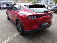 Gebraucht Ford Mustang Mach-E 216 kW (294 PS) 2022 Rot SUV