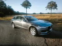 Gebraucht Volvo V90 Momentum 150 PS (110 kW) 2018 Grau Kombi