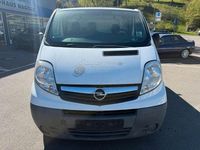 Używany Opel Vivaro 90 KM (66 kW) 2015 Biały Minivan