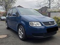 Gebraucht VW Touran 140 PS (102 kW) 2006 Blau Van / Kleinbus