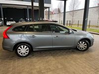Gebraucht Volvo V60 Kinetic 120 PS (88 kW) 2016 Grau Kombi