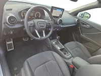 Gebraucht Audi Q2 S-Line 150 PS (110 kW) 2024 Gletscherweiß metallic SUV
