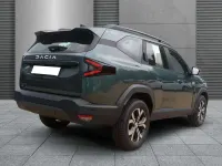 Neu Dacia Bigster Expression 140 PS (102 kW) 2026 Zedergrün SUV