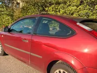 Gebraucht Ford Focus 101 PS (74 kW) 2005 Rot Kleinwagen