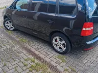 Gebraucht VW Touran 105 PS (77 kW) 2004 Schwarz Van / Kleinbus