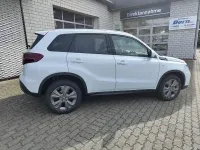 Neu Suzuki Vitara Comfort 110 PS (80 kW) 2025 Pearl cool white metallic SUV
