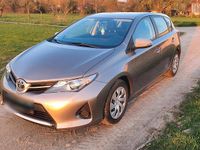 Gebraucht Toyota Auris 100 PS (73 kW) 2015 Braun Limousine
