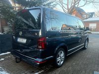 Gebraucht VW Multivan 204 PS (150 kW) 2022 Blau Van