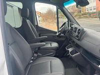 Gebraucht Mercedes Sprinter 150 PS (110 kW) 2024 Weiß Van
