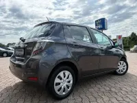 Gebraucht Toyota Yaris Life 100 PS (73 kW) 2013 Marlingrau metallic Kleinwagen