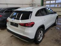 Gebraucht Mercedes GLA200 Style 150 PS (110 kW) 2022 Digitalweiss (metallic) SUV