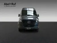 Gebraucht Mercedes Sprinter 190 PS (139 kW) 2025 Grau Van