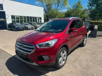 Gebraucht Ford Kuga Titanium 150 PS (110 kW) 2018 Rot SUV