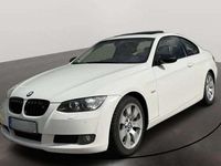 Gebraucht BMW 325 218 PS (160 kW) 2008 Weiß Coupé