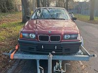 Gebraucht BMW 316 Basis 102 PS (75 kW) 1994 Rot Limousine