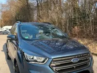 Gebraucht Ford Kuga ST-Line 179 PS (131 kW) 2018 Blau SUV