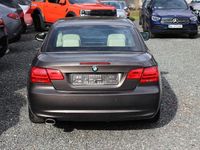 Gebraucht BMW 320 Cabriolet Exclusive 170 PS (125 kW) 2011 Grau Cabrio