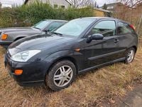 Second-hand Ford Focus 100 CP (73 kW) 2000 Negru Hatchback