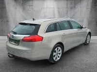 Używany Opel Insignia Edition 131 KM (96 kW) 2010 Beżowy Kombi