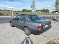 Gebraucht Mercedes 190 122 PS (89 kW) 1992 Grau Limousine