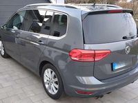 Gebraucht VW Touran Highline 150 PS (110 kW) 2016 Grau Van / Kleinbus