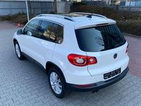 Gebraucht VW Tiguan 140 PS (102 kW) 2011 Weiß SUV