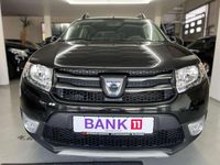 Gebraucht Dacia Sandero Prestige 90 PS (66 kW) 2014 Perlmuttschwarz Kleinwagen