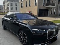 Gebraucht BMW 750e Executive 489 PS (359 kW) 2023 Schwarz Limousine