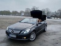 Gebraucht Mercedes E250 Avantgarde 204 PS (150 kW) 2010 Schwarz Cabrio